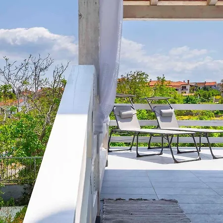 In - Insel Krk 45239 شقة *